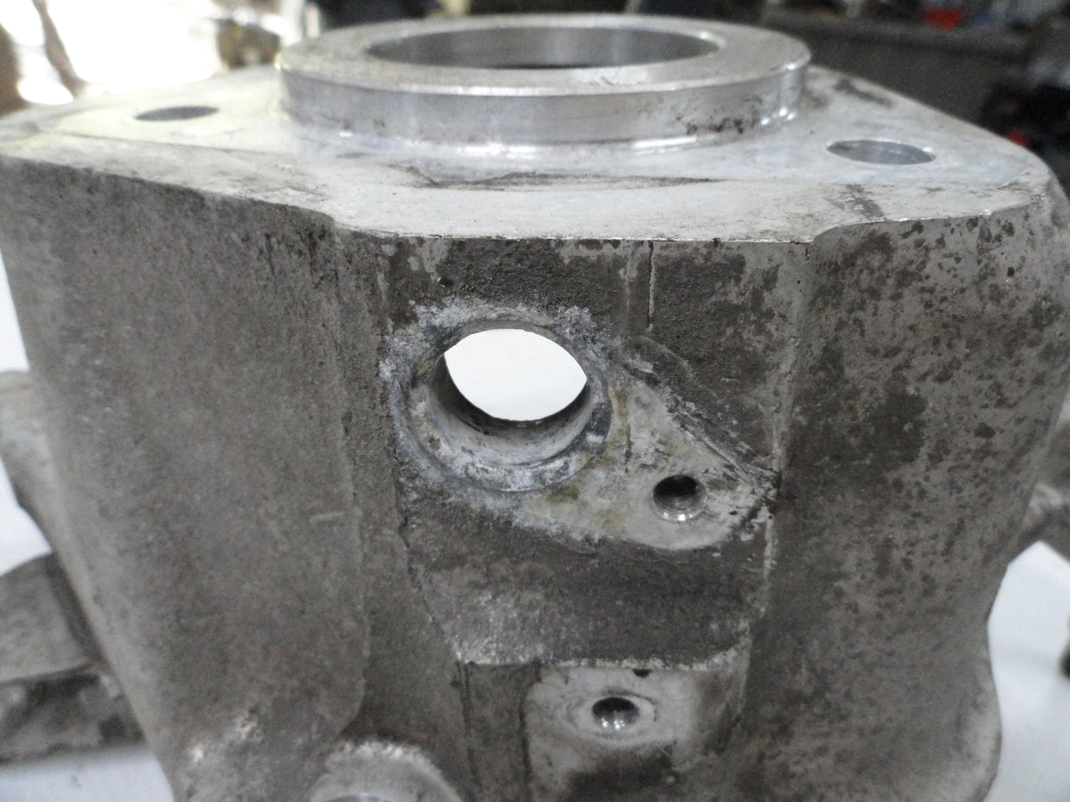 86-87 Corvette Rear Spindle Knuckle Hub Housing w/o Sensor LH 06087