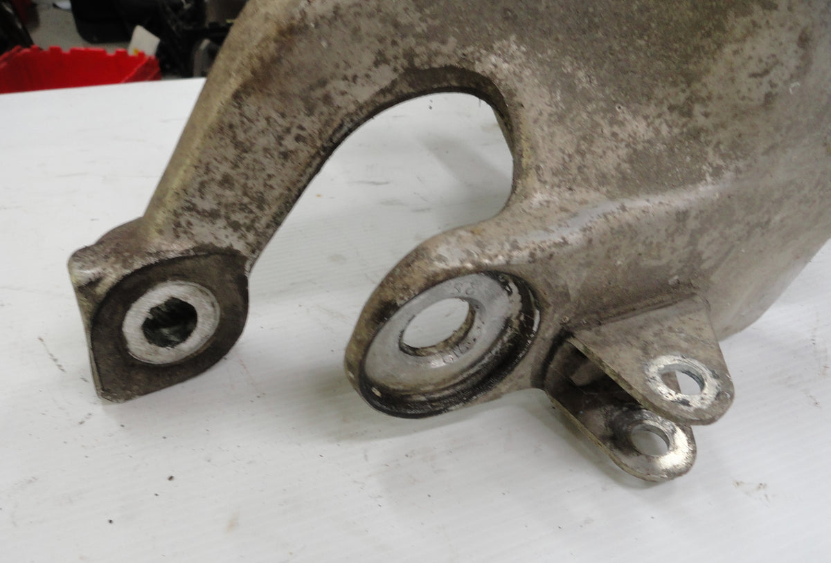 86-87 Corvette Rear Spindle Knuckle Hub Housing w/o Sensor LH 06087