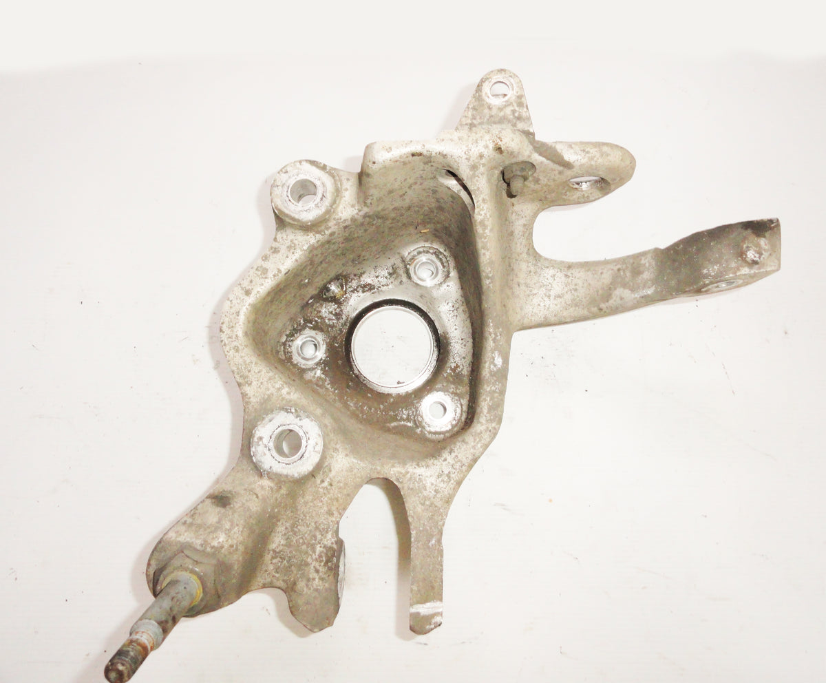 86-87 Corvette Rear Spindle Knuckle Hub Housing w/o Sensor RH 06089