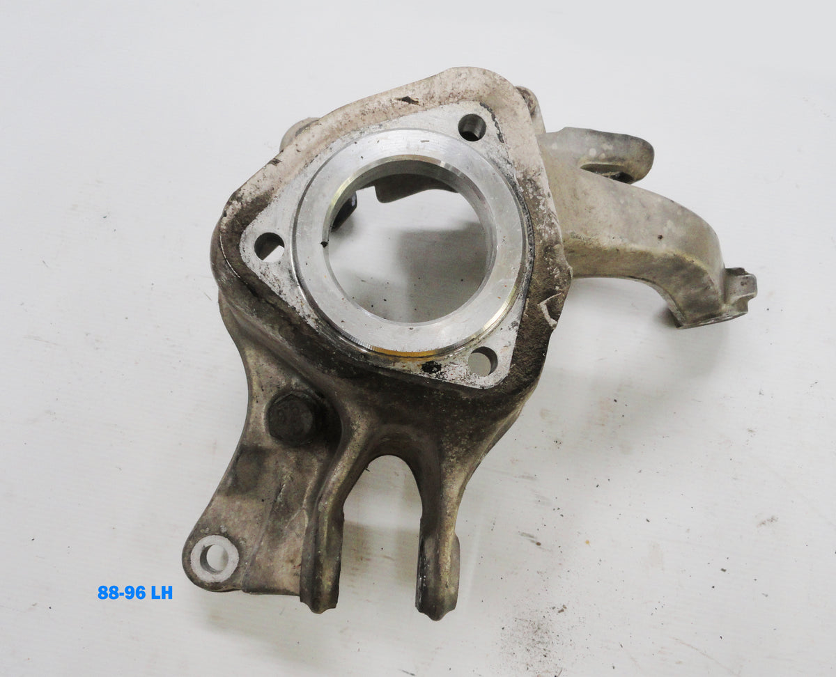 88-96 Corvette Rear Spindle Knuckle Hub Housing w/o Sensor LH 06090