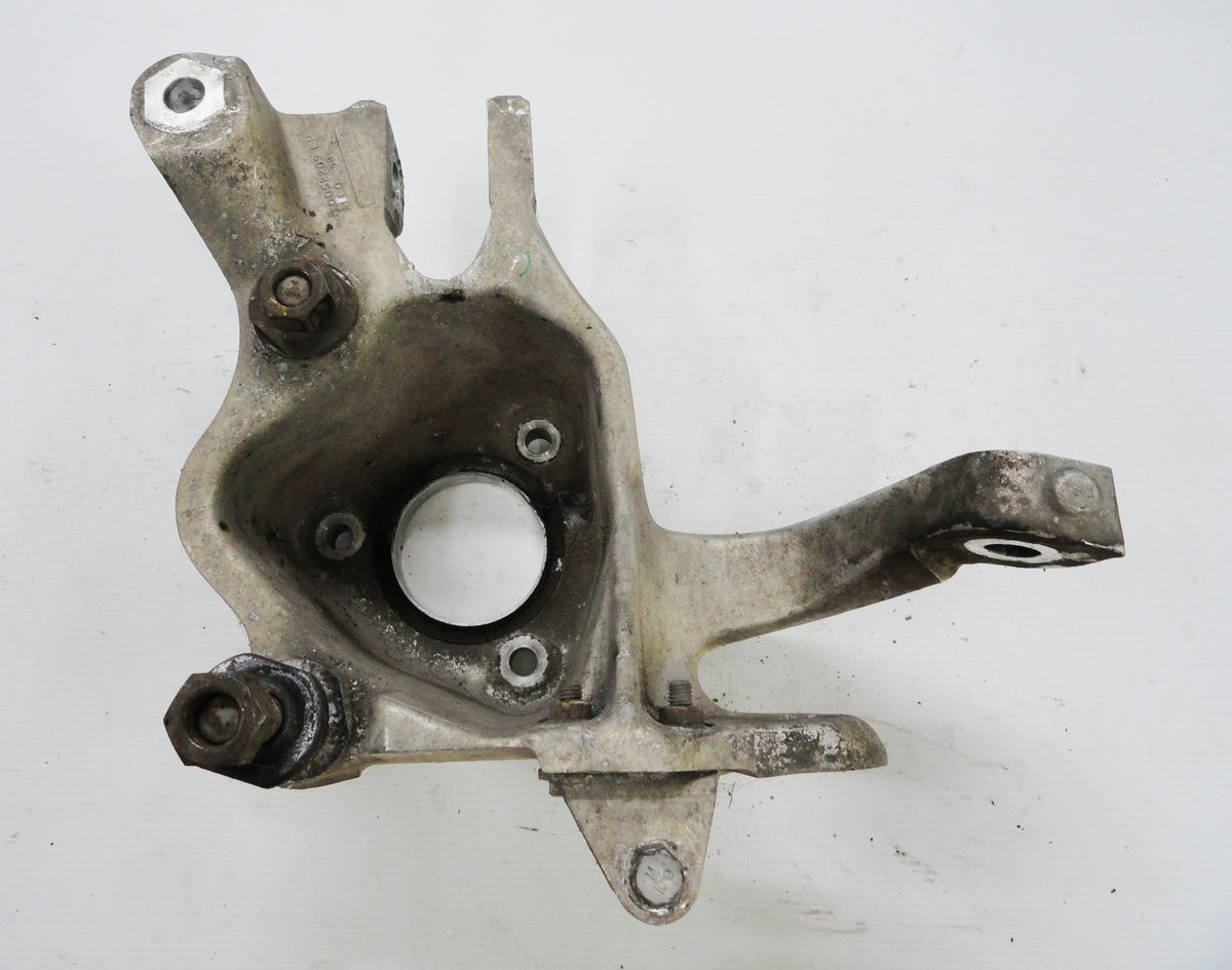88-96 Corvette Rear Spindle Knuckle Hub Housing w/o Sensor LH 06090
