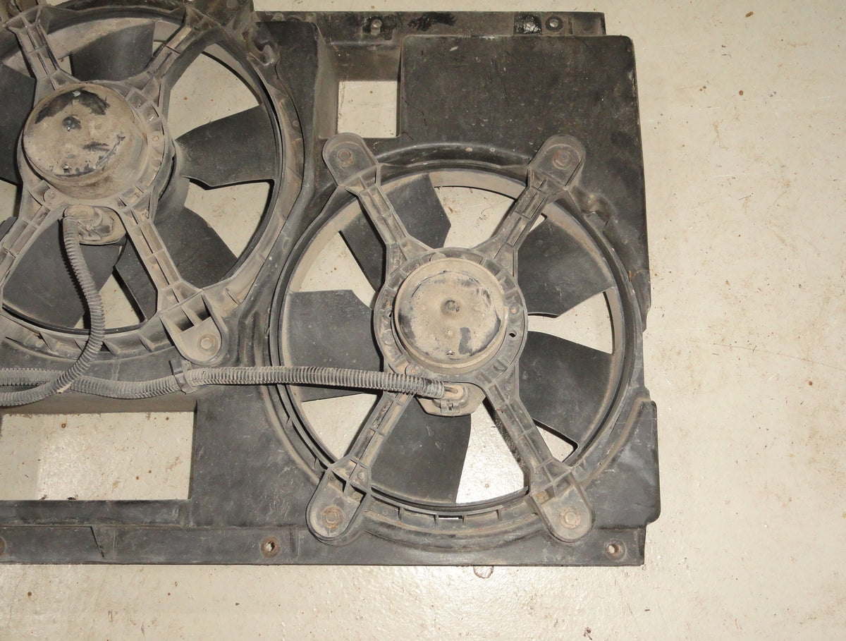 90-96 TPI LT1 Corvette Engine Radiator Dual Cooling Fans w/ Shroud 06098