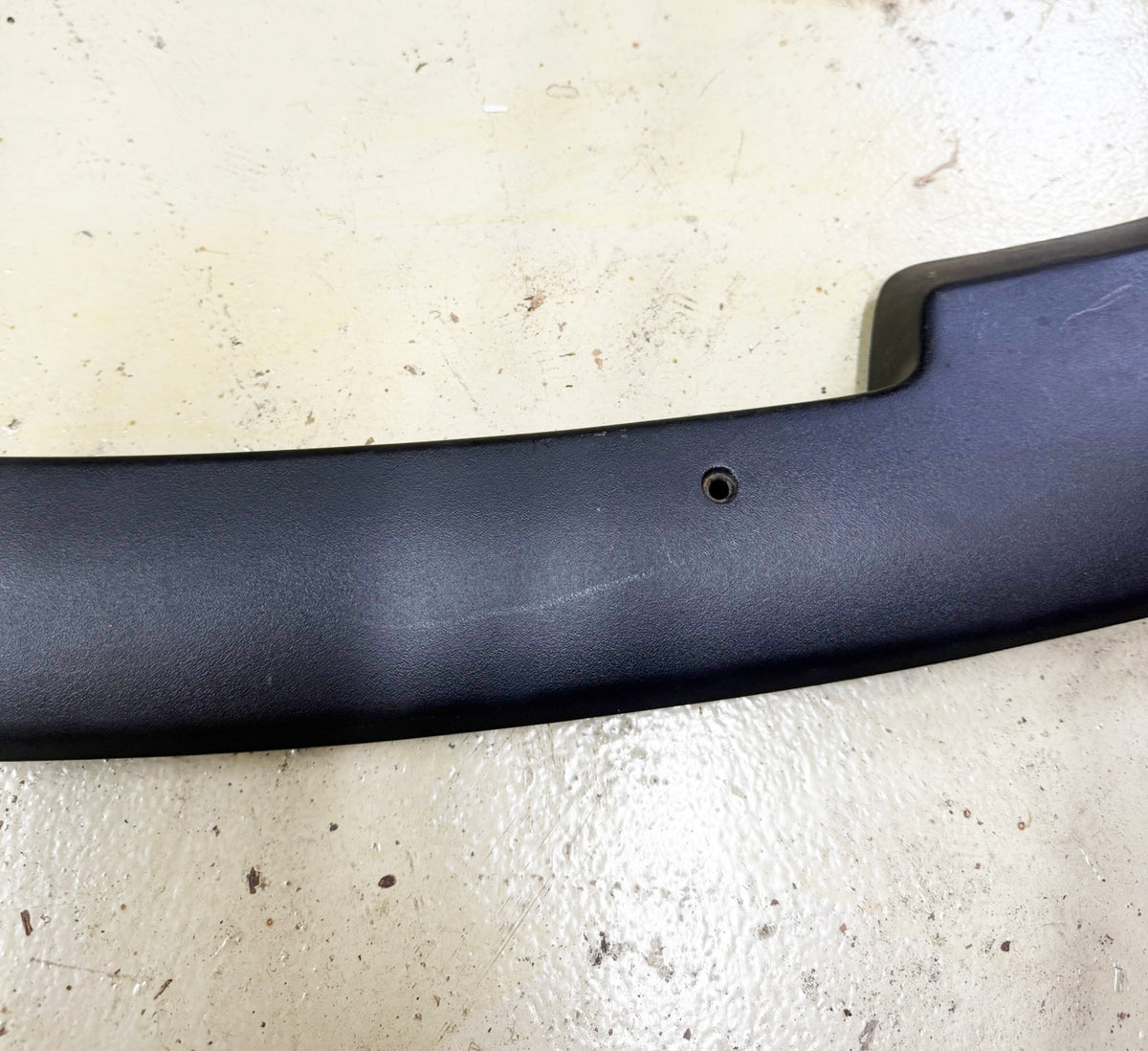84-88 Corvette Windshield Sun Visor Bow Header Upper Trim Panel CHIPPED 06118