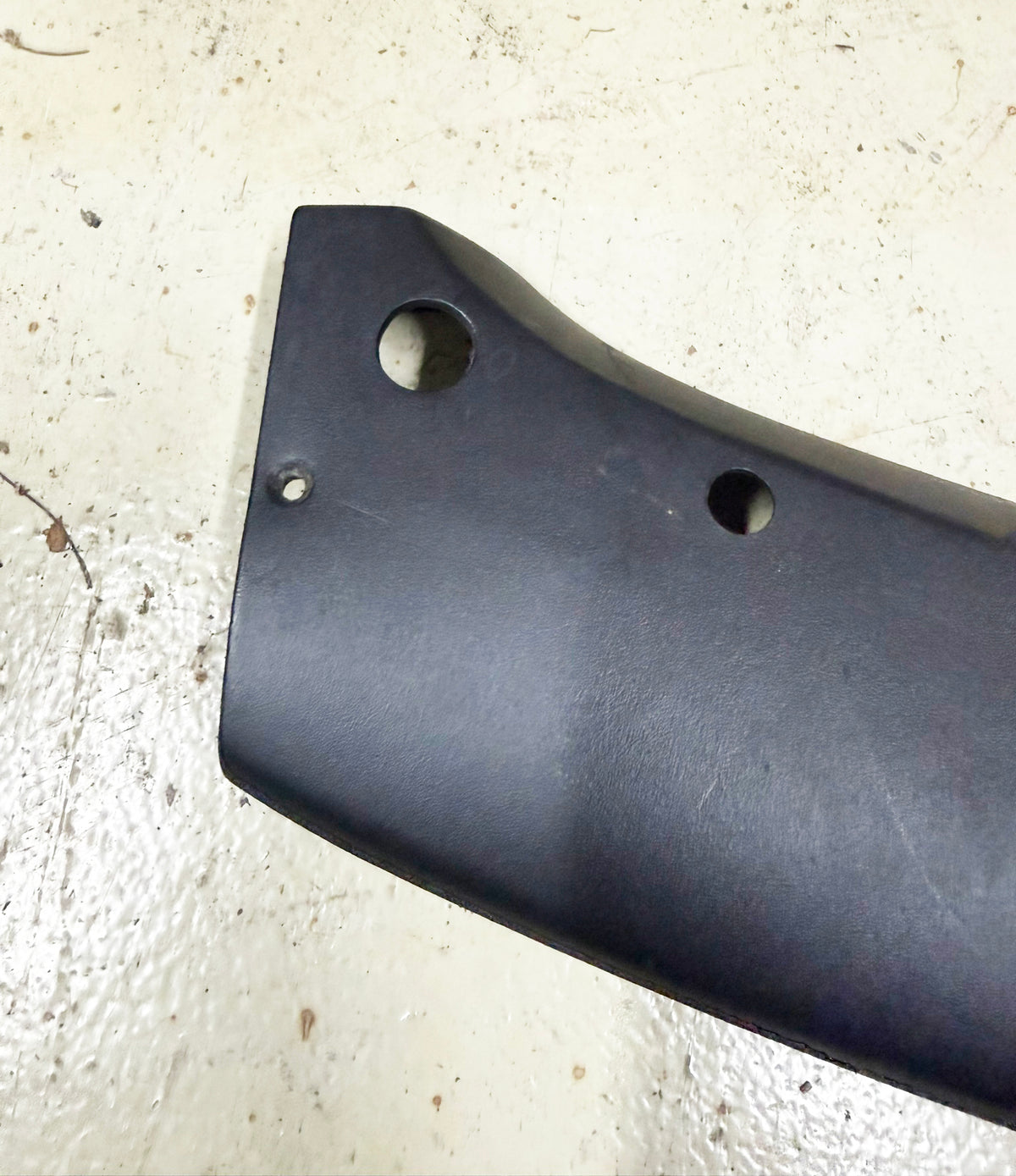 84-88 Corvette Windshield Sun Visor Bow Header Upper Trim Panel CHIPPED 06118