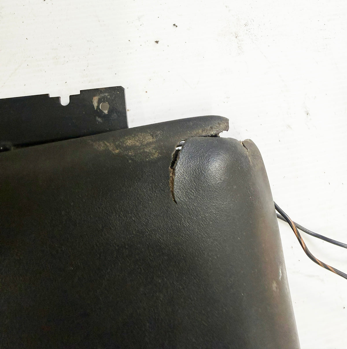 90-96 Corvette Center Console Armrest Lid WARPED/CRACKED 06130