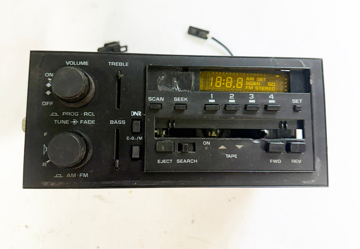 85-88 Corvette AM/FM/Cassette Stereo Radio FOR PARTS 16041551 06165