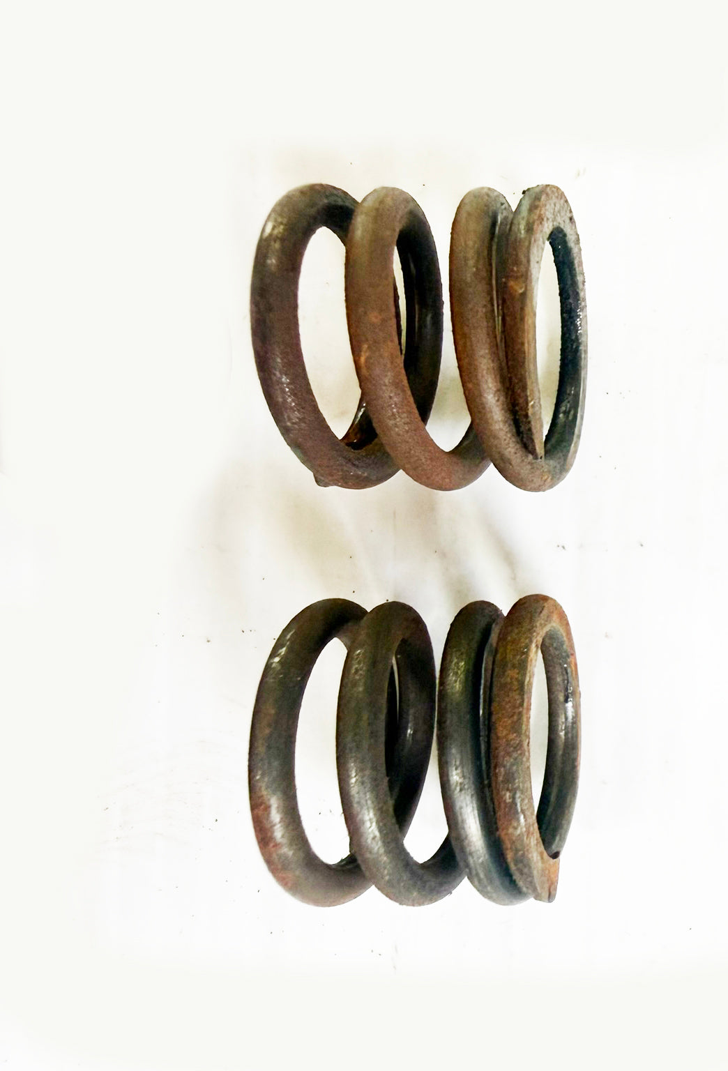 84-96 Corvette Sun Visor Springs and Retainer Clips (4-pcs) 06173