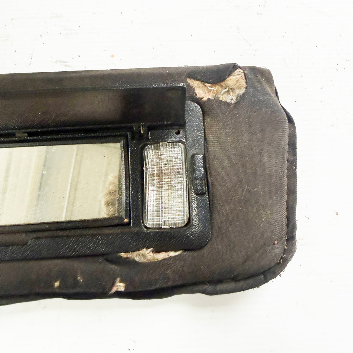 84-96 Corvette Sun Visors w/ Vanity Mirrors FOR PARTS 06178