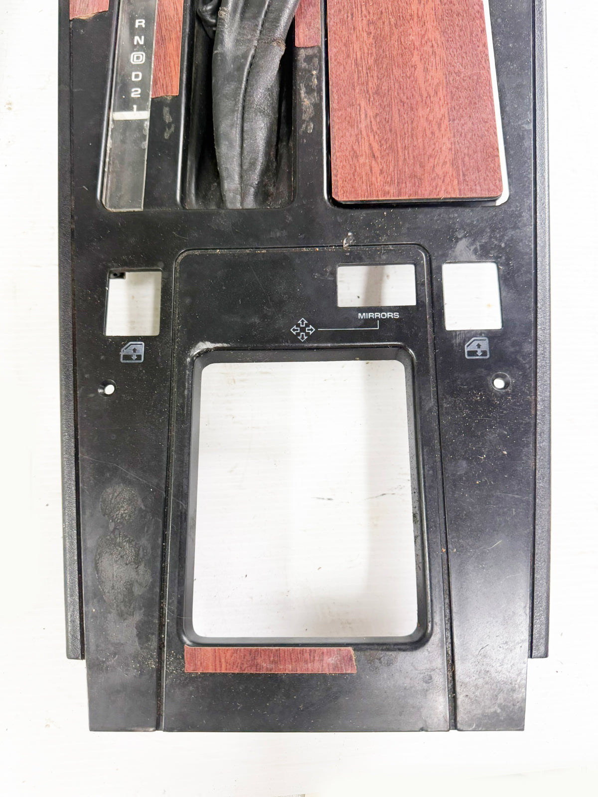 84-89 Corvette Automatic Shift Plate PW PM w/ PARTIAL WOOD OVERLAY 06179